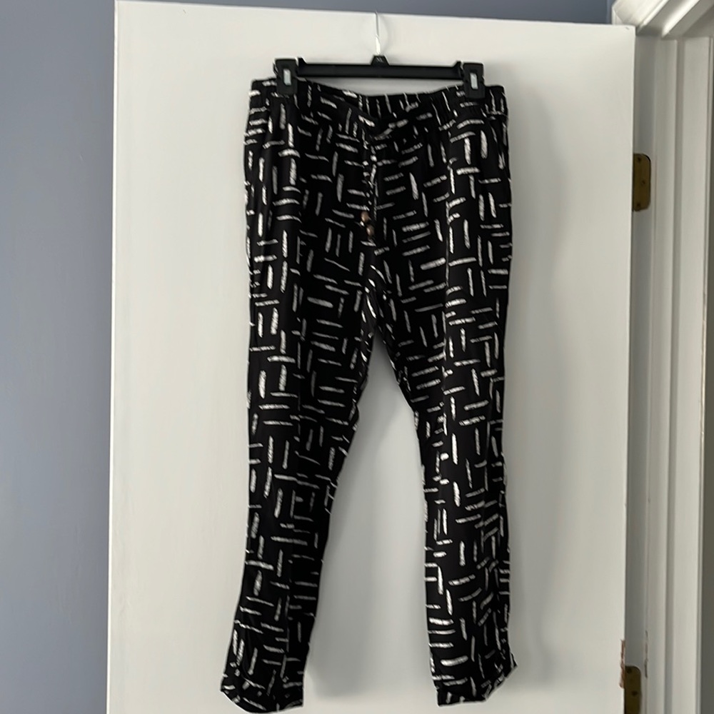 Old Navy Women's Pants - Medium